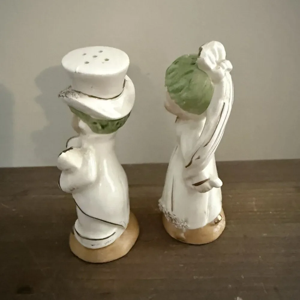 Vintage Bride and Groom Couple Salt & Pepper Shakers Green Japan Wood Stoppers